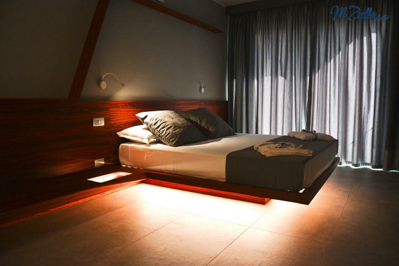 B&B Rakel Home มิลาซโซ ภายนอก รูปภาพ