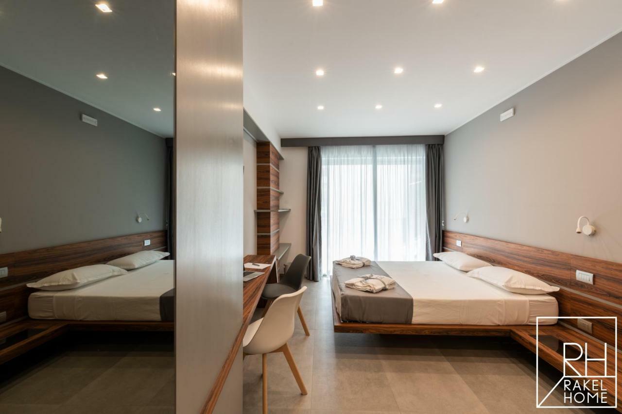 B&B Rakel Home มิลาซโซ ภายนอก รูปภาพ